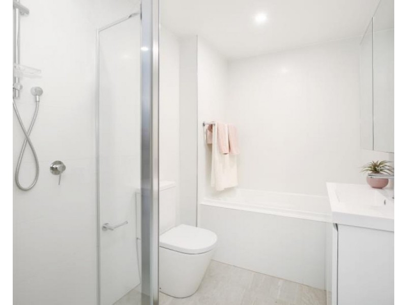 A413 158-160 Great Western Highway, Westmead NSW 2145